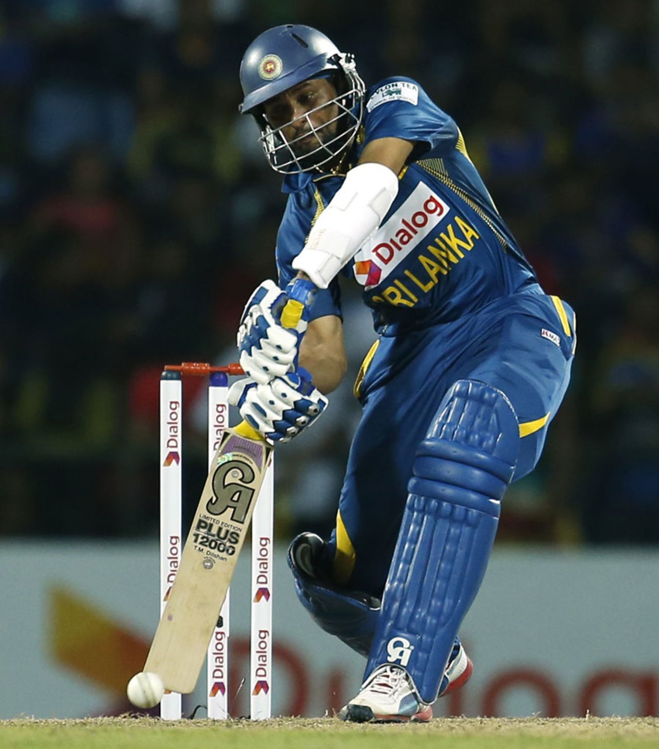 Tillakaratne Dilshan set to drive the ball, Sri Lanka v South Africa, 4th ODI, Pallekele, July 28, 2013