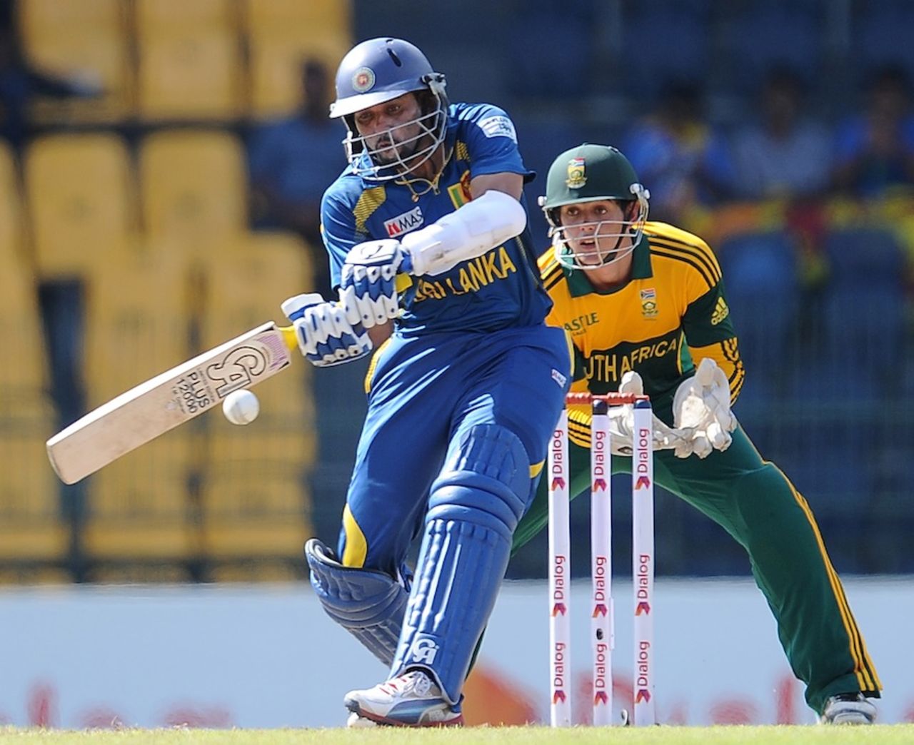 Tillakaratne Dilshan prepares to play on the leg side, Sri Lanka v South Africa, 5th ODI, Colombo, July 31, 2013
