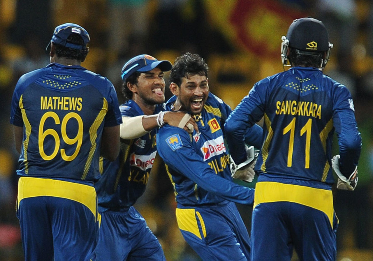Tillakaratne Dilshan is elated after a picking up JP Duminy, Sri Lanka v South Africa, 5th ODI, Colombo, July 31, 2013
