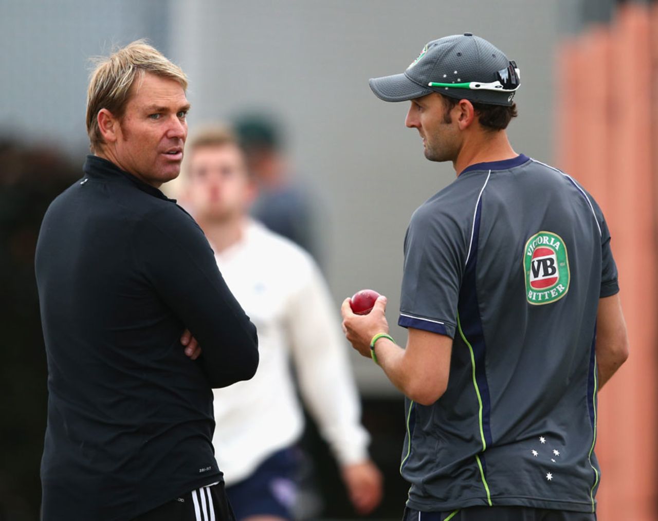 Shane Warne imparts some advice to Nathan Lyon, England v Australia, 3rd Investec Test, Old Trafford, July 31, 2013