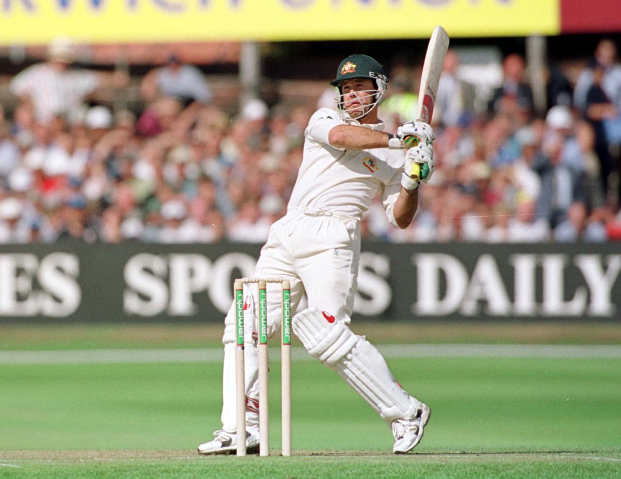 Ricky Ponting pulls during his 144, England v Australia, 4th Test, Headingley, 1st day, August 16, 2001