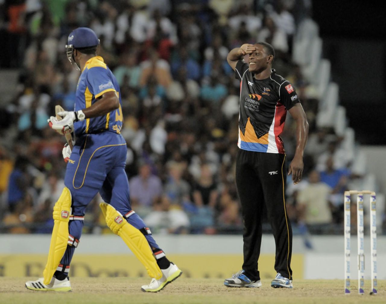 Sheldon Cotterrell picked up two wickets, Barbados Tridents v Antigua Hawksbills, Caribbean Premier League 2013, Bridgetown, August 1, 2013