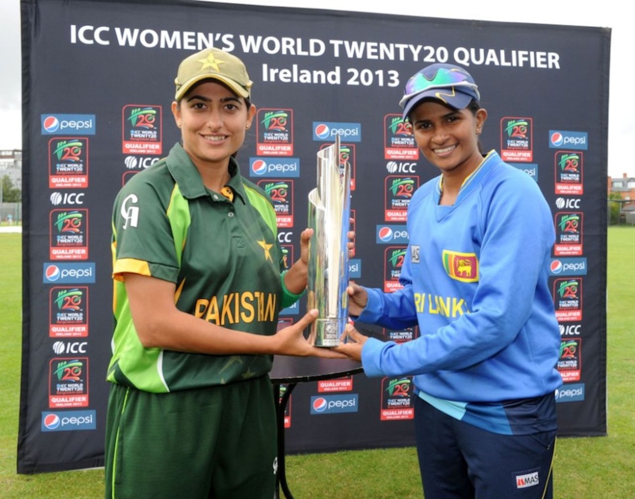 Captains Sana Mir and Shashikala Siriwardene shared the qualifier trophy, Pakistan Women v Sri Lanka Women, ICC Women's World Twenty20 Qualifier, final, Dublin, August 1, 2013