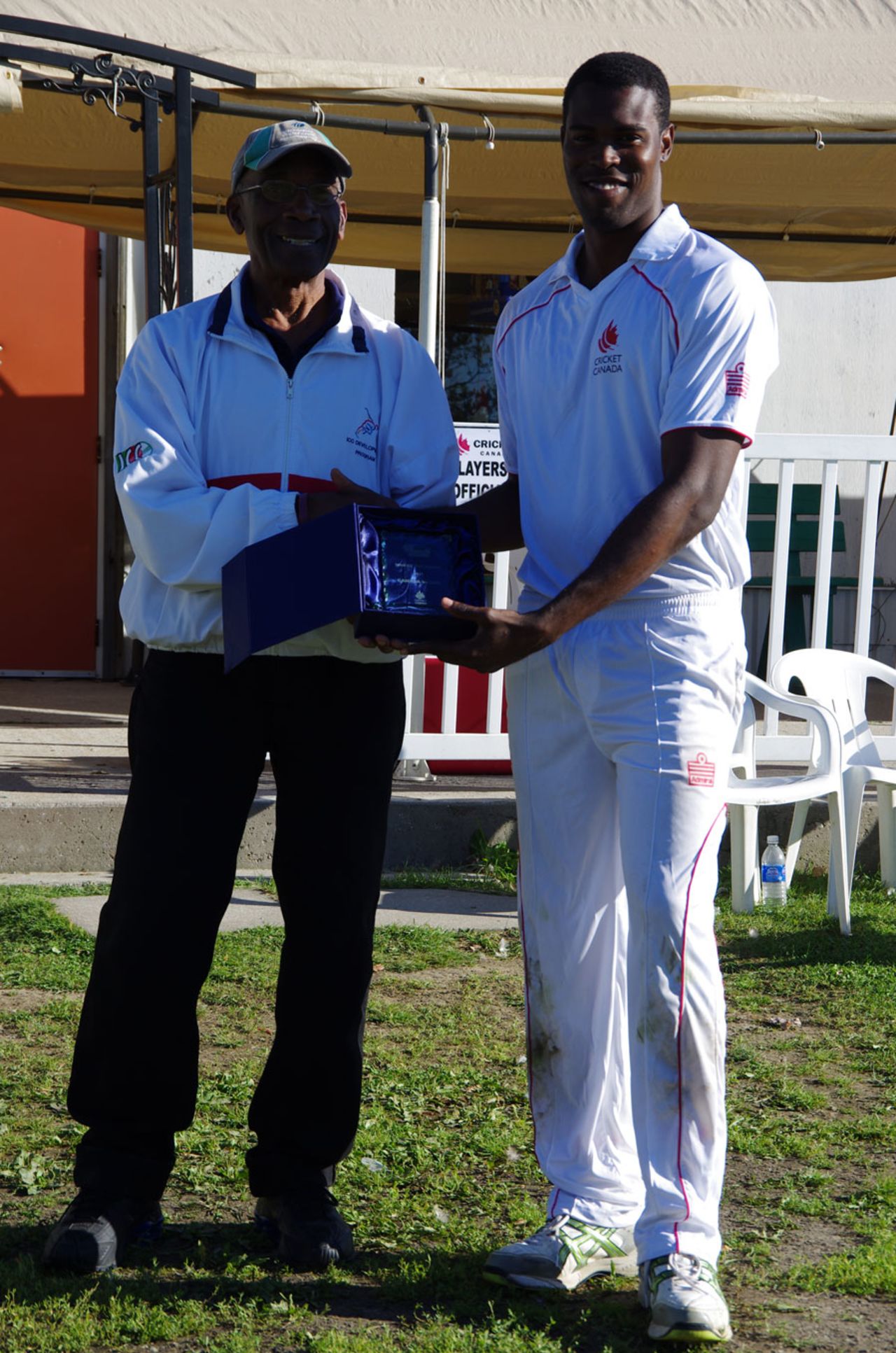 Jeremy Gordon with his Man-of-the-Match award, Canada v United Arab Emirates, ICC Intercontinental Cup, 4th day, King City, August 4, 2013