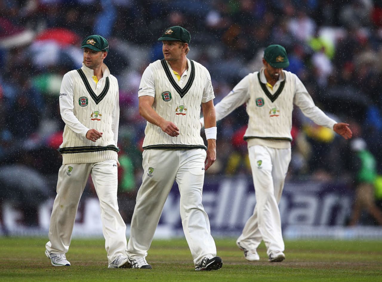Australia are forced off the field by the rain, England v Australia, 3rd Investec Test, Old Trafford, 5th day, August 5, 2013