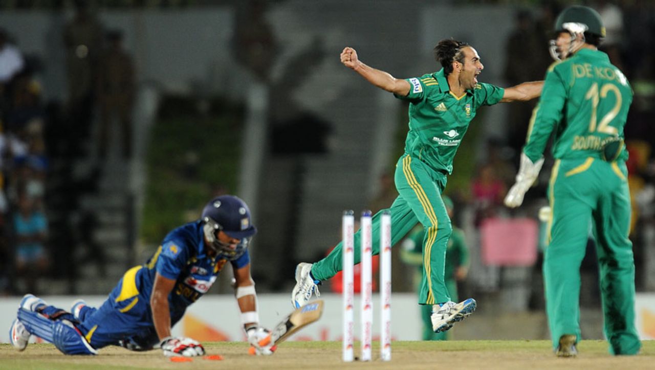 Imran Tahir is over the moon after Dinesh Chandimal was stumped by Quinton de Kock, Sri Lanka v South Africa, 3rd T20, Hambantota, August 6, 2013