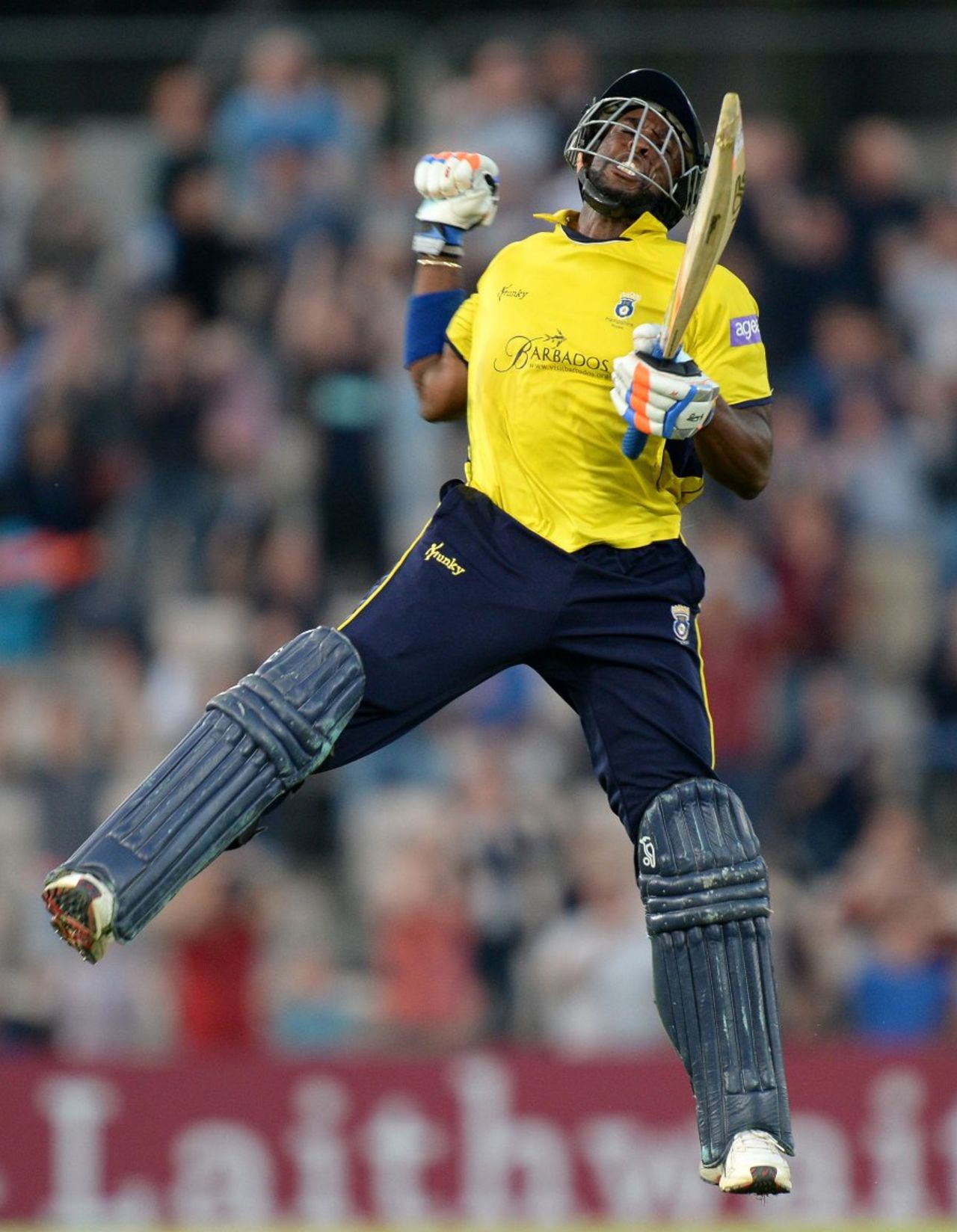 Michael Carberry reached a hundred off the last ball of the innings, Hampshire v Lancashire, Friends Life t20 quarter-final, Ageas Bowl, August 7, 2013