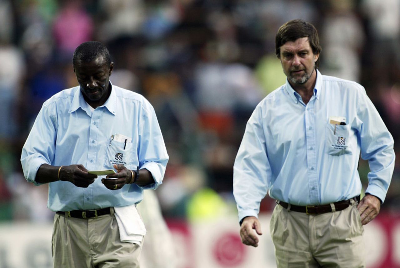 Umpires Steve Bucknor (left) and Peter Willey, South Africa v New Zealand, Johannesburg, World Cup, February 16, 2003