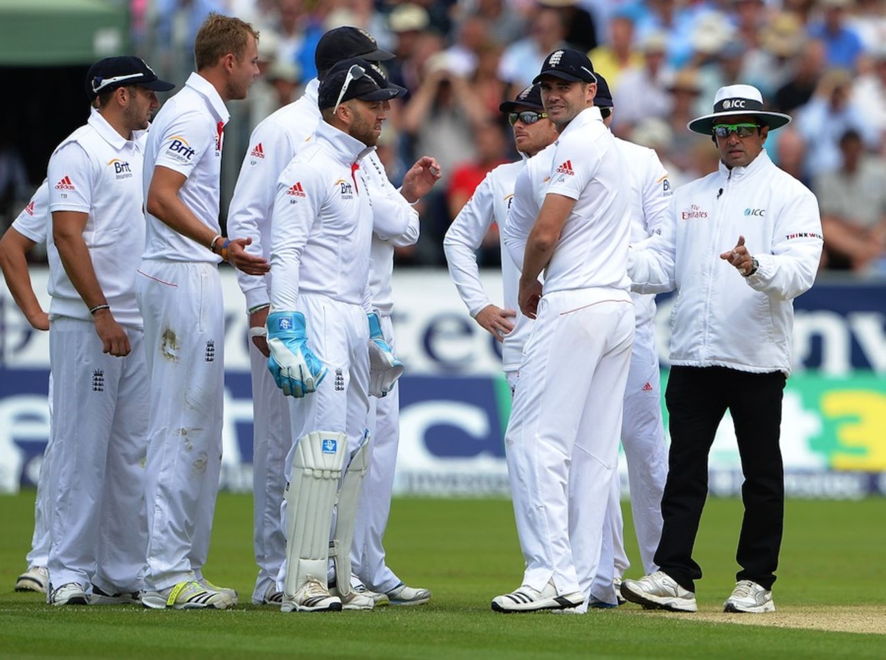 England players speak to Aleem Dar after a review adjudged Chris Rogers not out, England v Australia, 4th Investec Ashes Test, 2nd day, Chester-le-Street, August 10, 2013