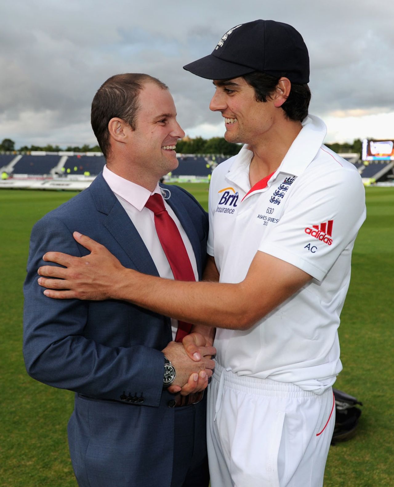 Alastair Cook gets a handshake from Andrew Strauss, England v Australia, 4th Investec Test, 4th day, Chester-le-Street, August 12, 2013