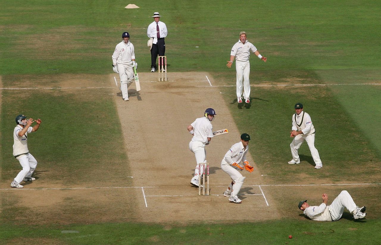 Shane Warne reacts as Matthew Hayden drops a catch off Kevin Pietersen, England v Australia, The Oval, September 12, 2005