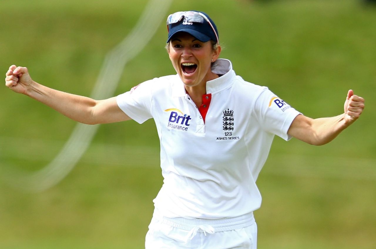 Charlotte Edwards celebrates the run-out of Sarah Elliott, England Women v Australia Women, Only Test, 4th day, Wormsley, August 14, 2013