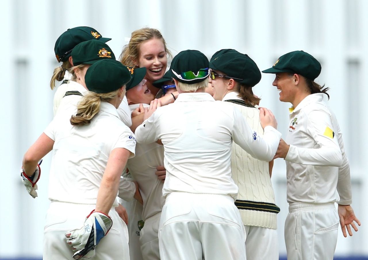 Ellyse Perry is congratulated after running-out Heather Knight, England Women v Australia Women, Only Test, 4th day, Wormsley, August 14, 2013
