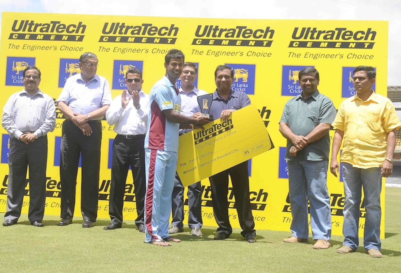 Nuwan Kulasekara was named the Man of the Match, Kandurata Maroons v Basnahira Greens, Colombo, August 17, 2013