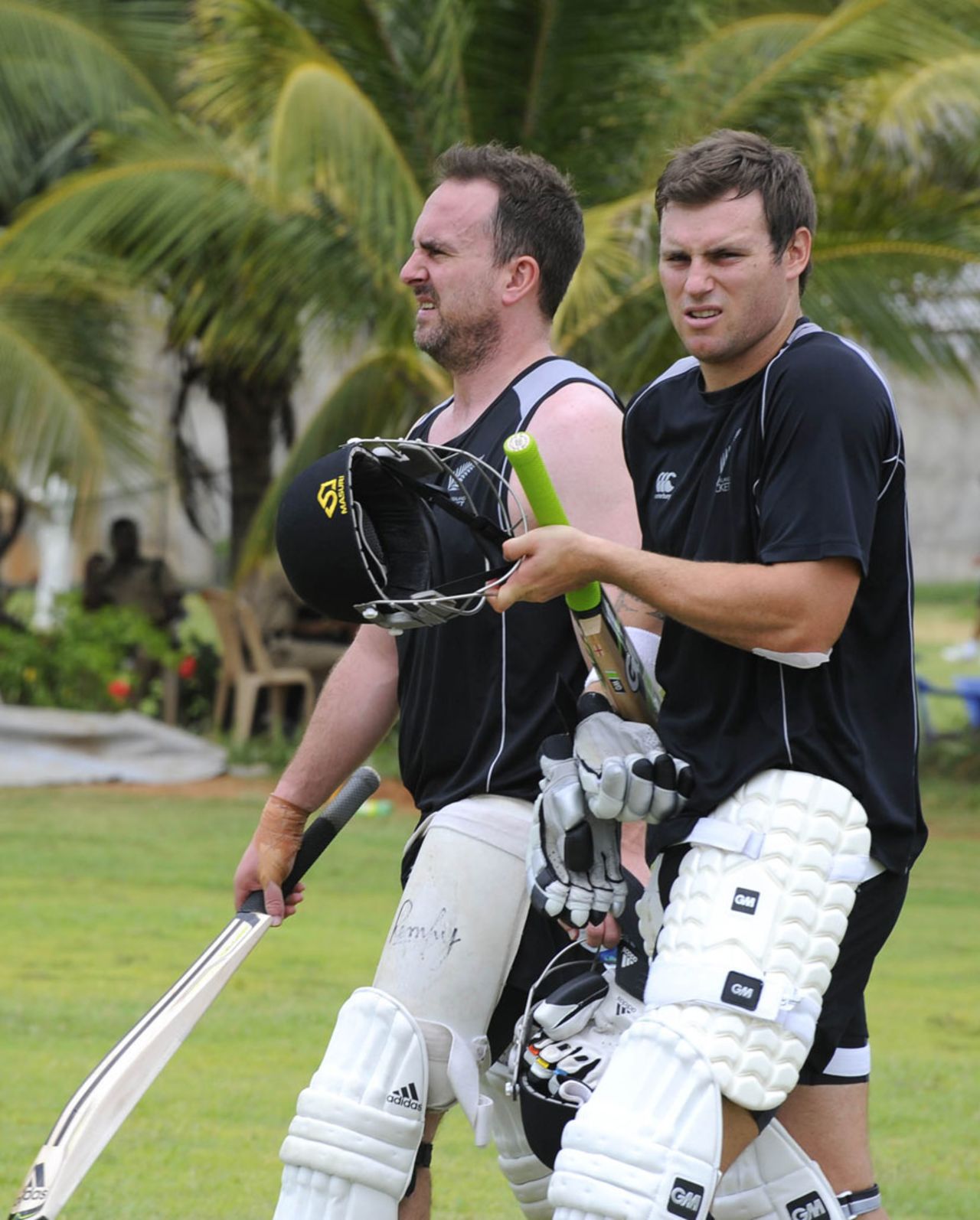 Mark Gillespie and Doug Bracewell walk out to bat at training, Visakhapatnam, August 27, 2013
