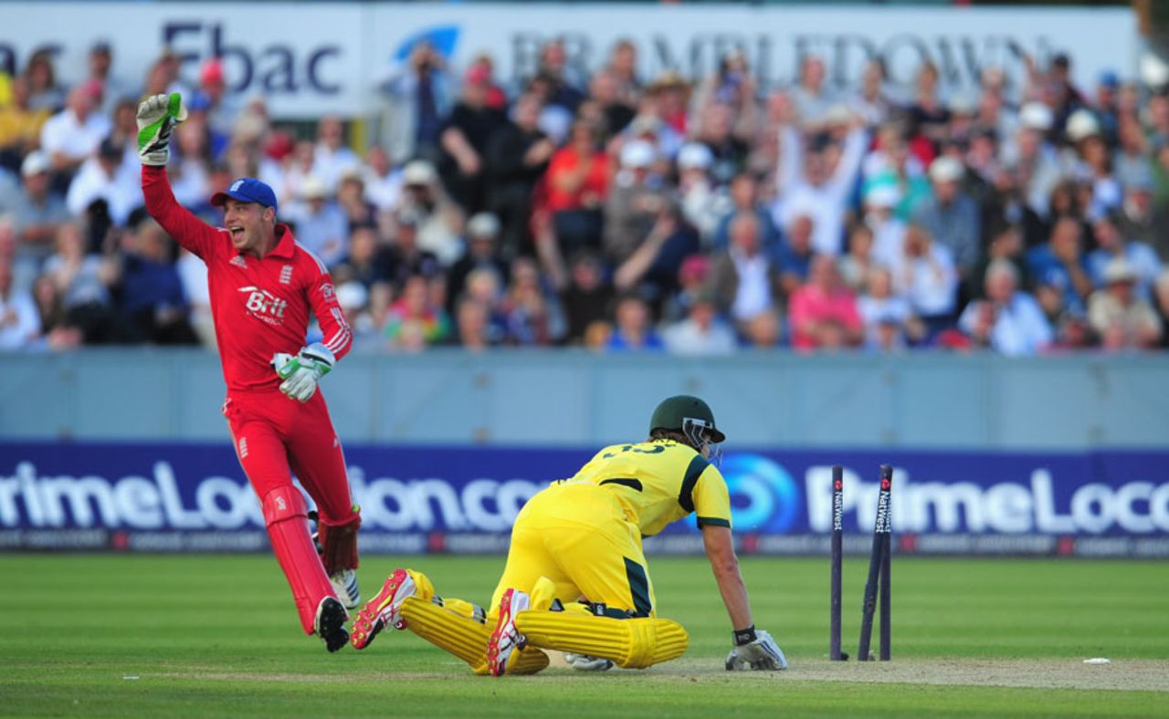 Shane Watson was run out by a direct hit, England v Australia, 2nd T20, Chester-le-Street, August 31, 2013