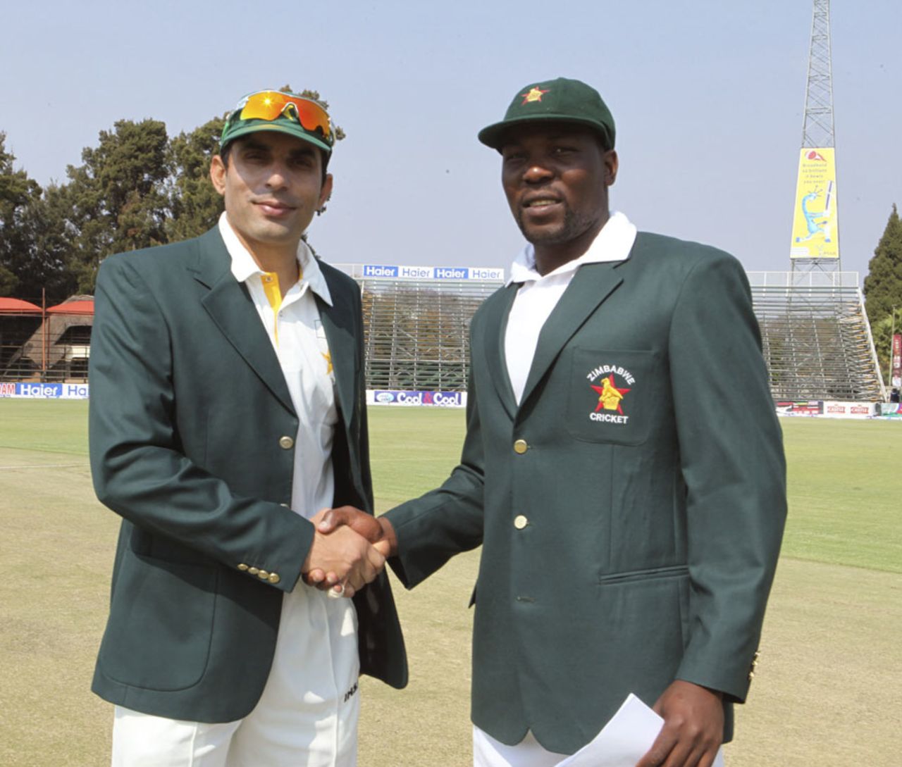 Misbah-ul-Haq and Hamilton Masakadza at the toss, Zimbabwe v Pakistan, 1st Test, Harare, 1st day, September 3, 2013