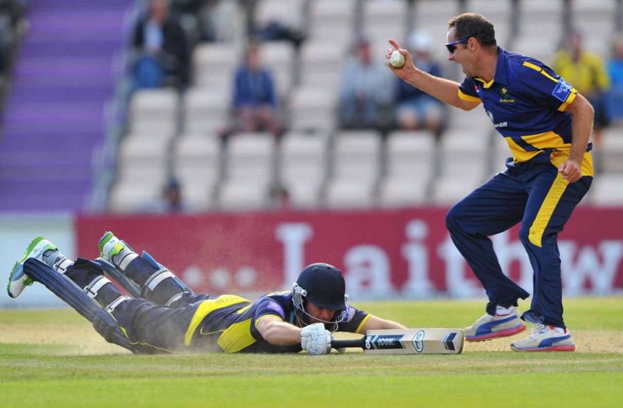 Dean Cosker completed the run-out of Neil McKenzie, Hampshire v Glamorgan, YB40 semi-final, Ageas Bowl, September 7, 2013