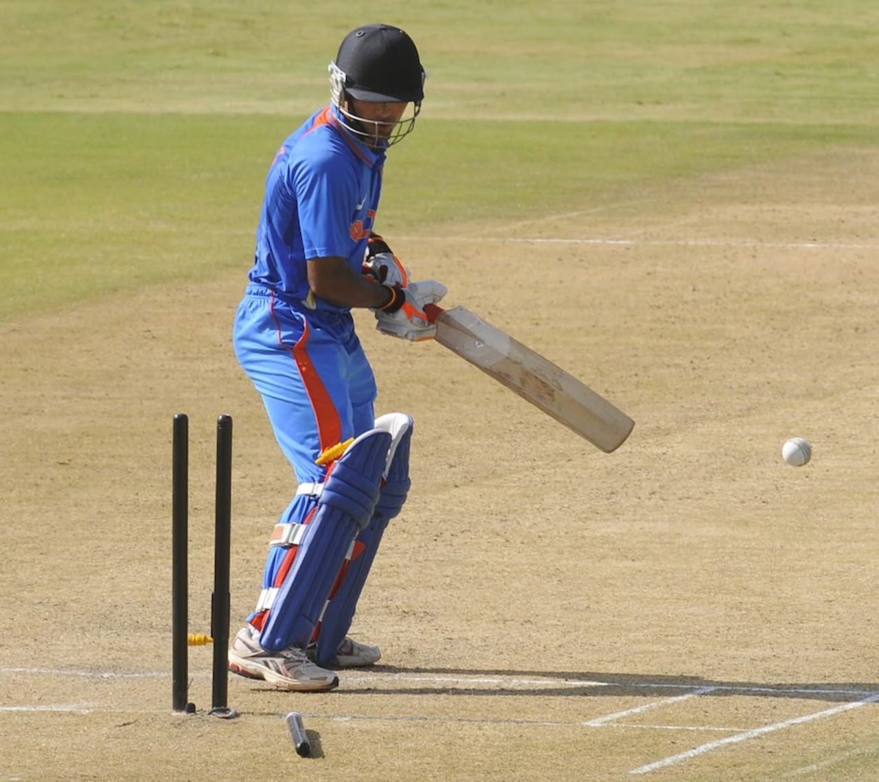 Unmukt Chand was bowled by Adam Milne, India A v New Zealand A, 2nd unofficial ODI, Visakhapatnam, September 10, 2013