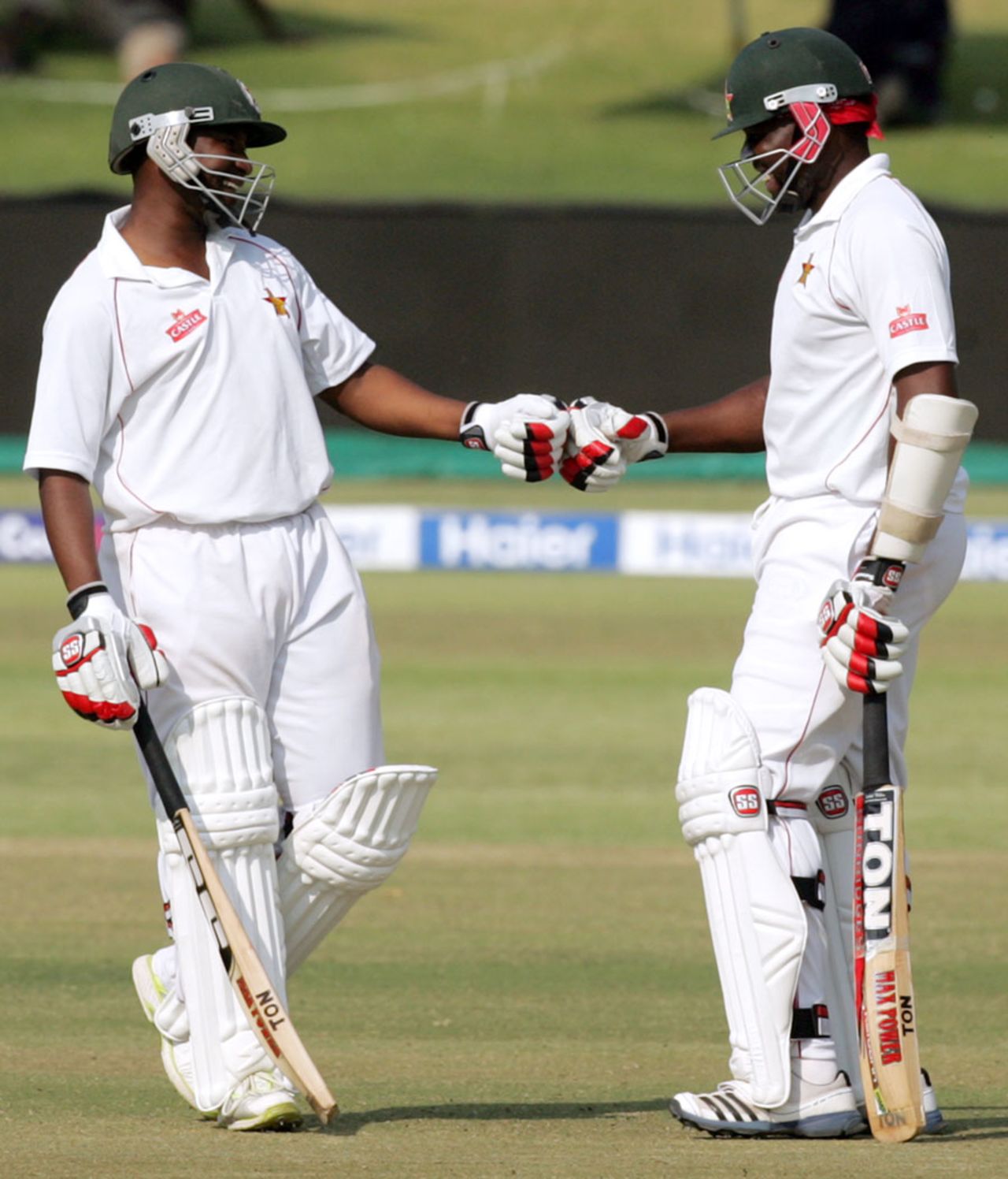 Tino Mawoyo and Hamilton Masakadza put on 104 runs together, Zimbabwe v Pakistan, 2nd Test, Harare, 3rd day, September 12, 2013