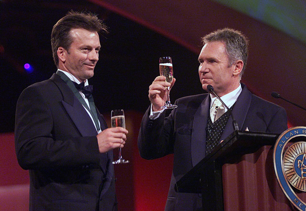 Allan Border proposes a toast to Steve Waugh at the Allan Border Medal, Melbourne, February 12, 2001