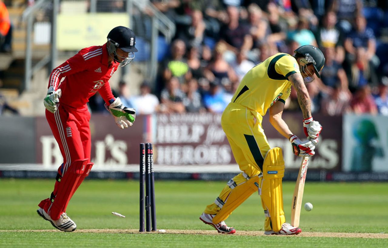 Mitchell Johnson failed to keep out James Tredwell, England v Australia, 4th NatWest ODI, Cardiff, September, 14, 2013