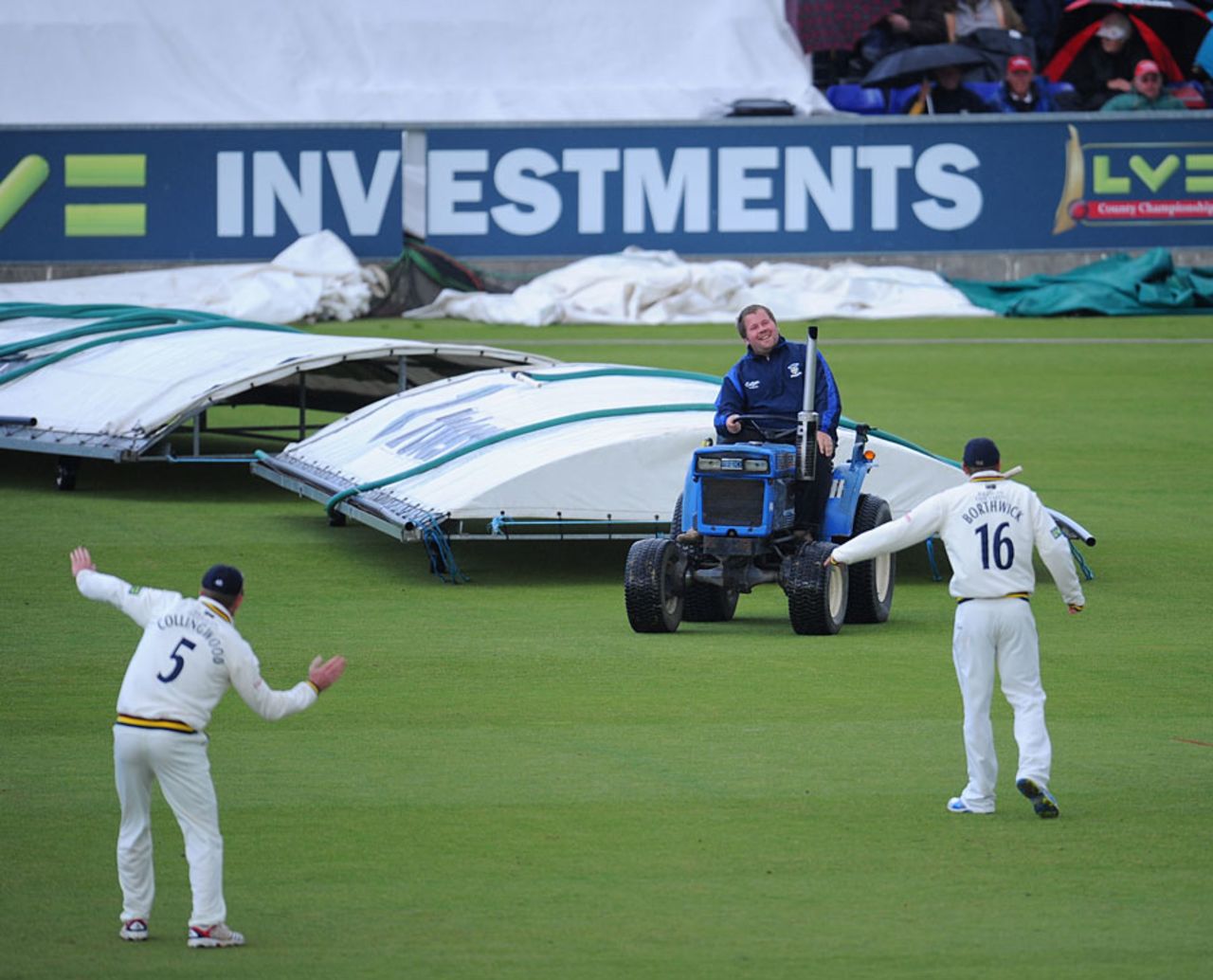 The Durham groundsman gets directed off the outfield, Durham v Nottinghamshire, County Championship, Division One, Chester-le-Street, September 18, 2013