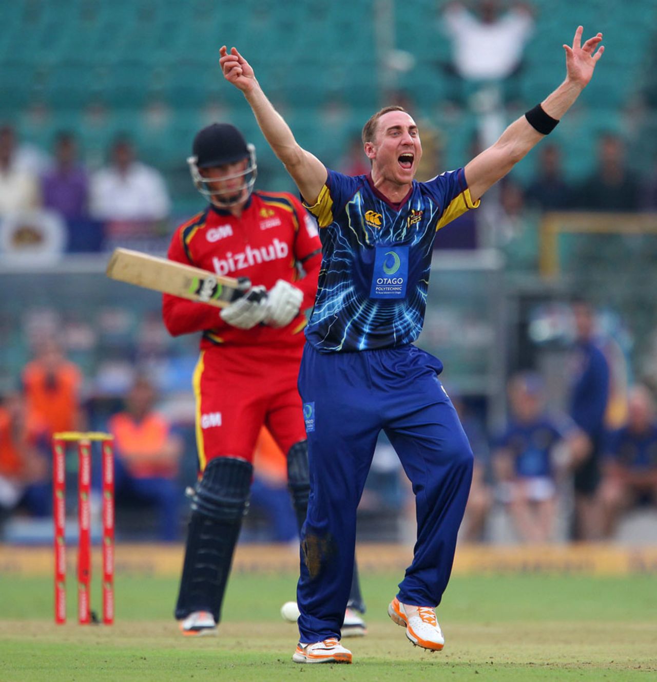 James McMillian appeals against Rassie van der Dussen, Lions v Otago, Group A, Champions League 2013, Jaipur, September 29, 2013
