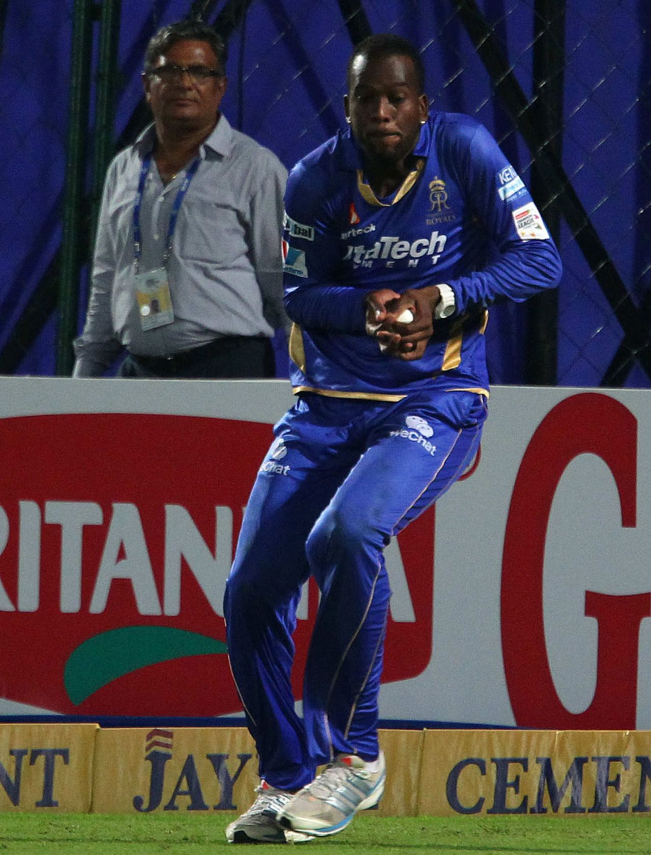 Kevon Cooper completes a catch near the boundary, Perth Scorchers v Rajasthan Royals, Group A, Champions League 2013, Jaipur, September 29, 2013