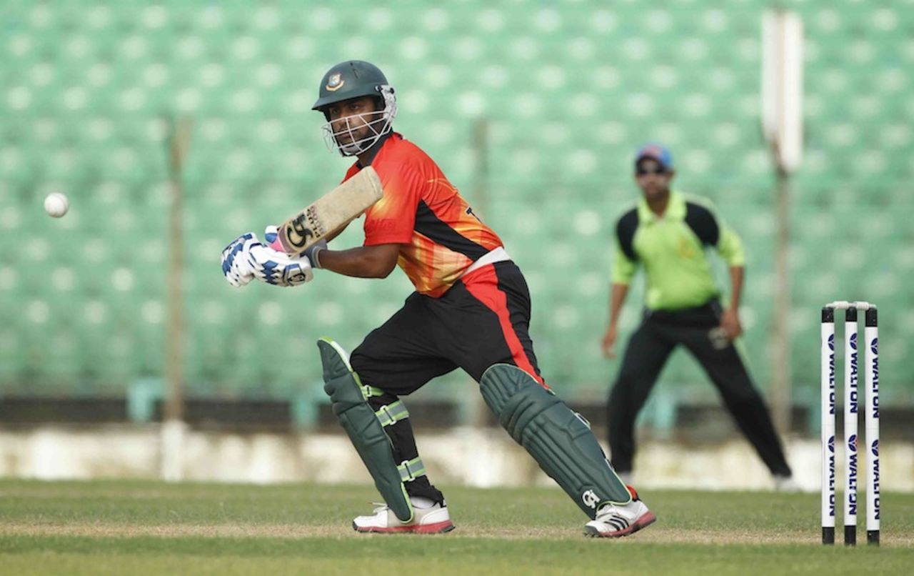 Tamim Iqbal scored an unbeaten 95, Brothers Union v Kalabagan Cricket Academy, Dhaka Premier Division, Fatullah, September 30, 2013