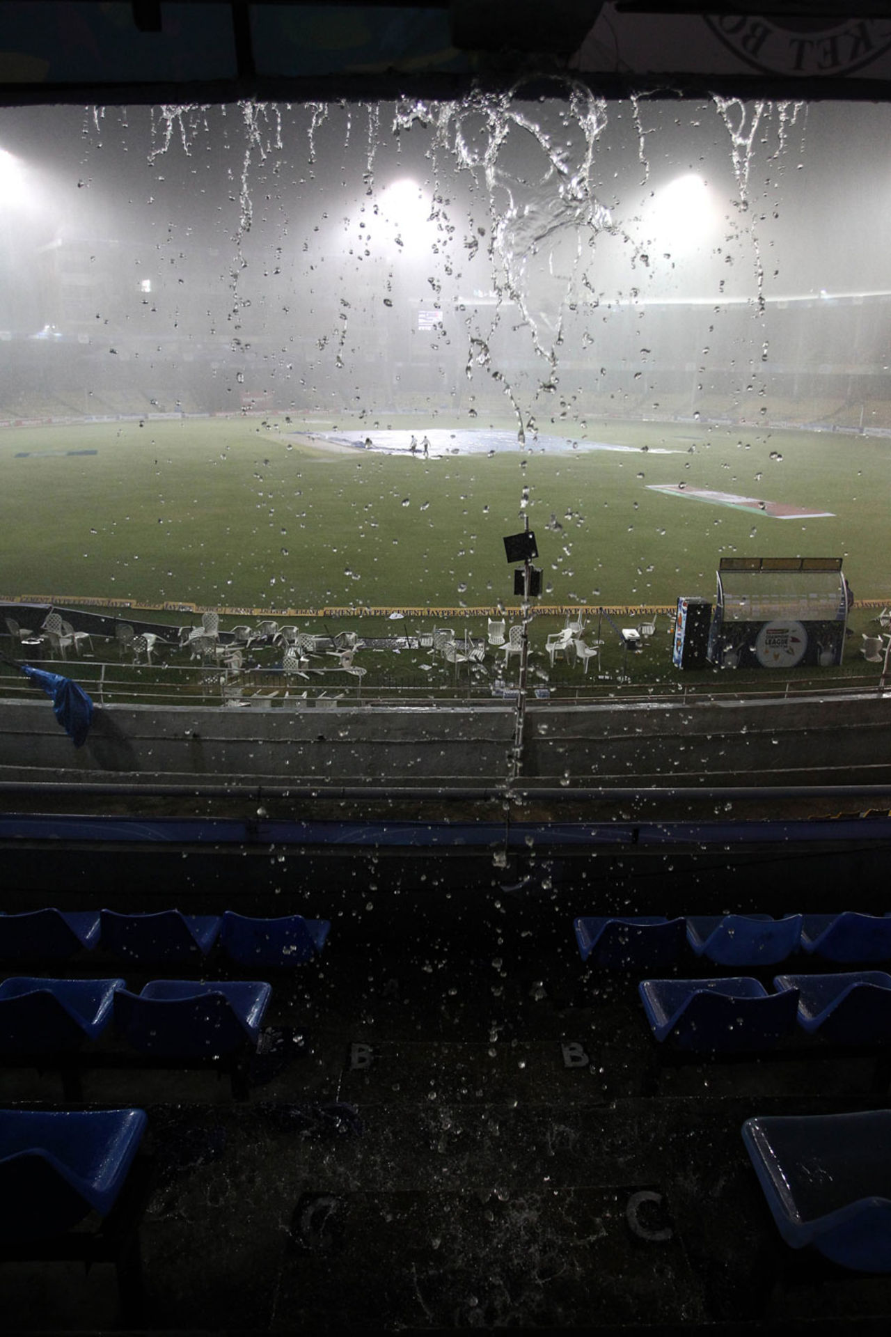 Heavy rain prematurely ended the contest, Titans v Trinidad & Tobago, Group B, Champions League 2013, Ahmedabad, Sep 30, 2013