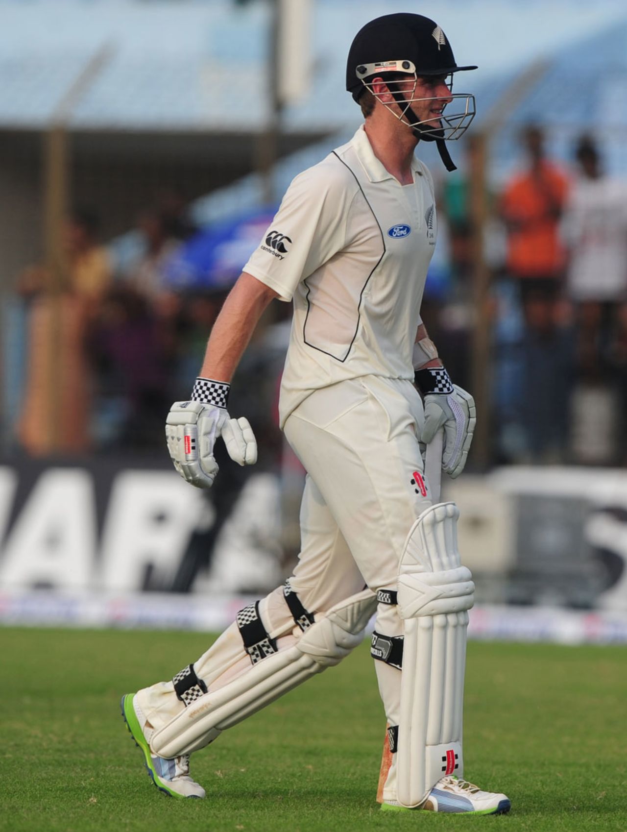 Kane Williamson walks back to the pavilion after his 114, Bangladesh v New Zealand, 1st Test, Chittagong, day 1, October 9, 2013