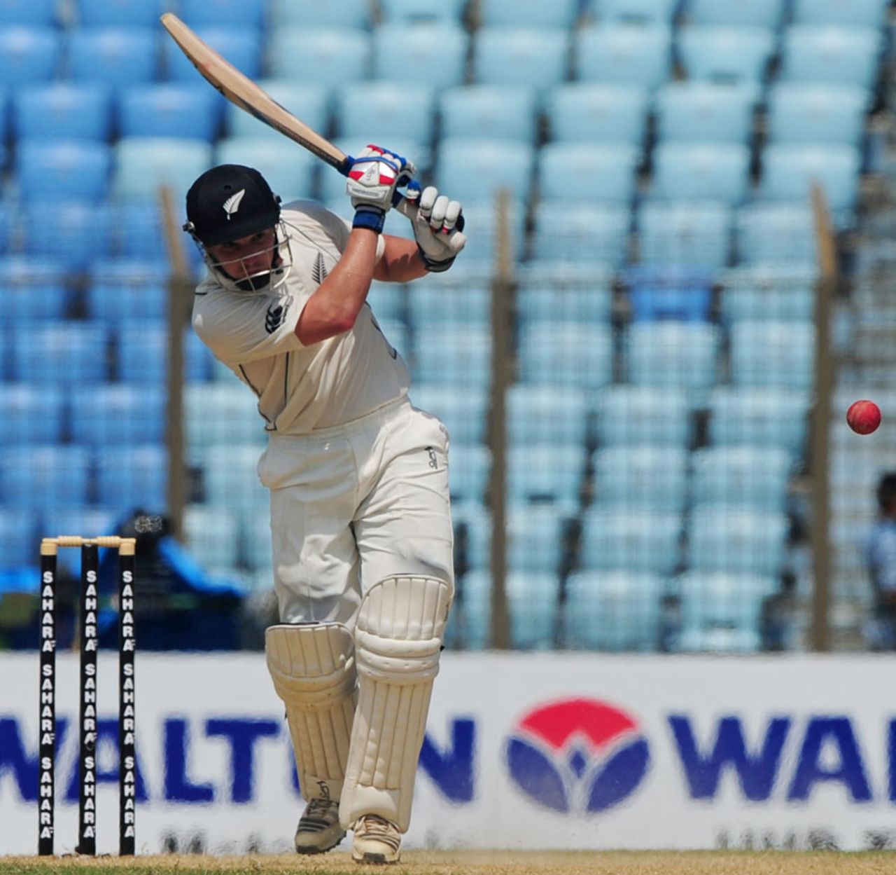 BJ Watling drives down the ground, Bangladesh v New Zealand, 1st Test, Chittagong, day 2, October 10, 2013