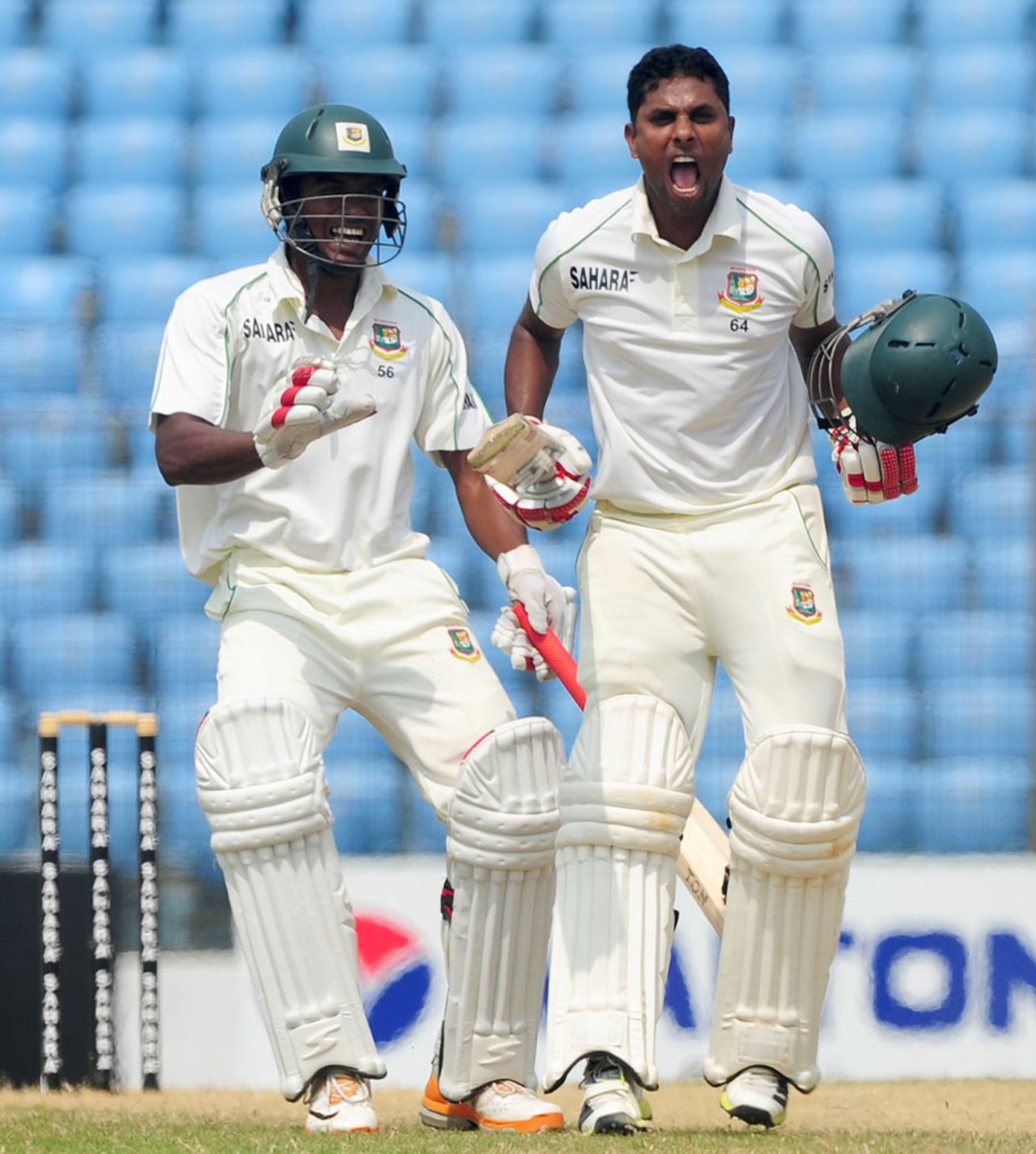 Sohag Gazi exults after scoring his maiden Test hundred, Bangladesh v New Zealand, 1st Test, 4th day, Chittagong, October 12, 2013