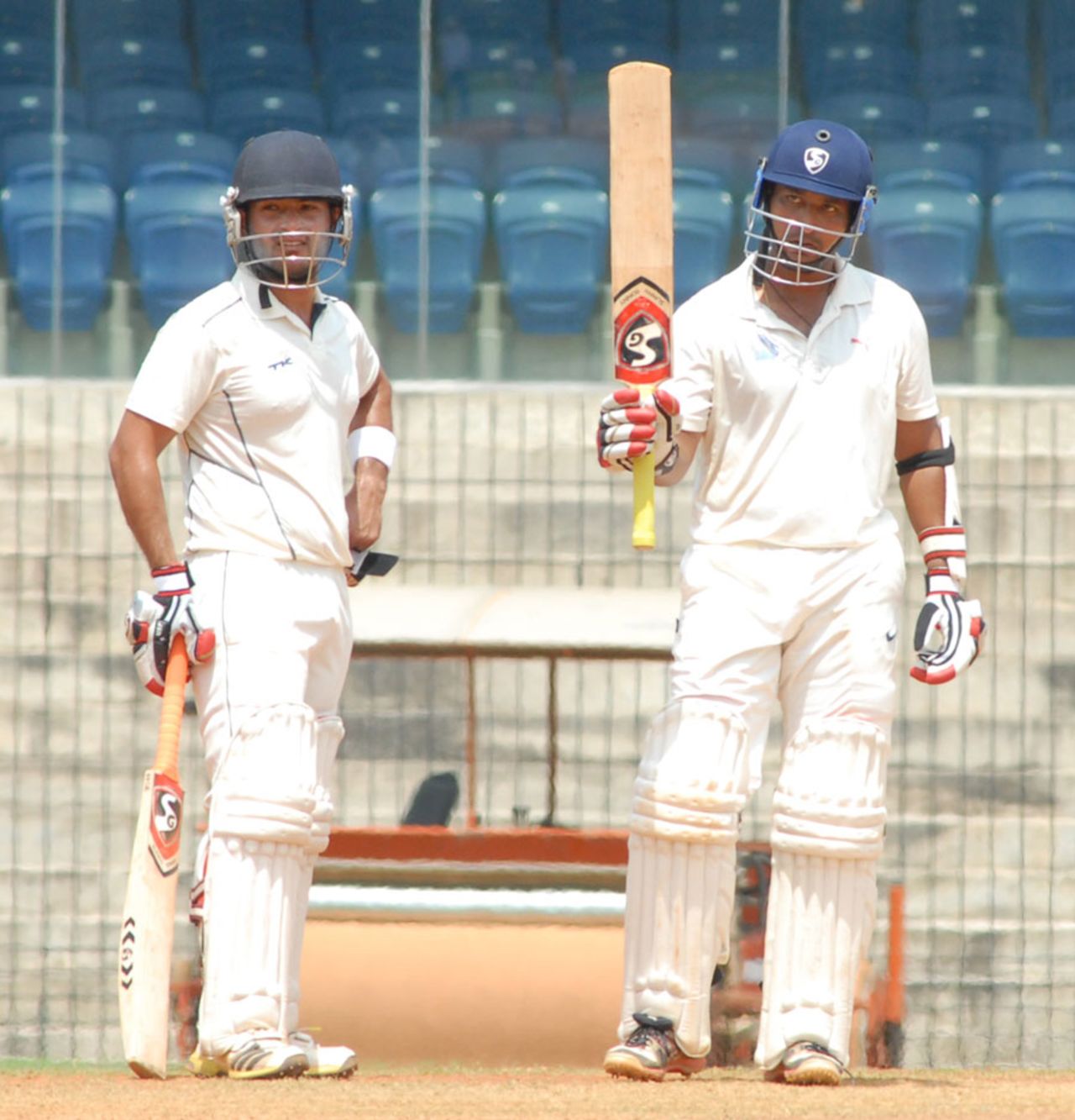 Vineet Saxena made a steady 67, Central Zone v South Zone, Duleep Trophy semi-final, Chennai, 4th day, October 13, 2013 