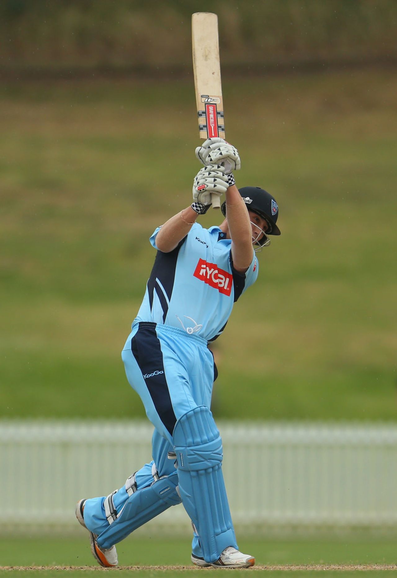 Nic Maddinson hits out during his 75, New South Wales v South Australia, Ryobi One-Day Cup, Sydney, October 22, 2013