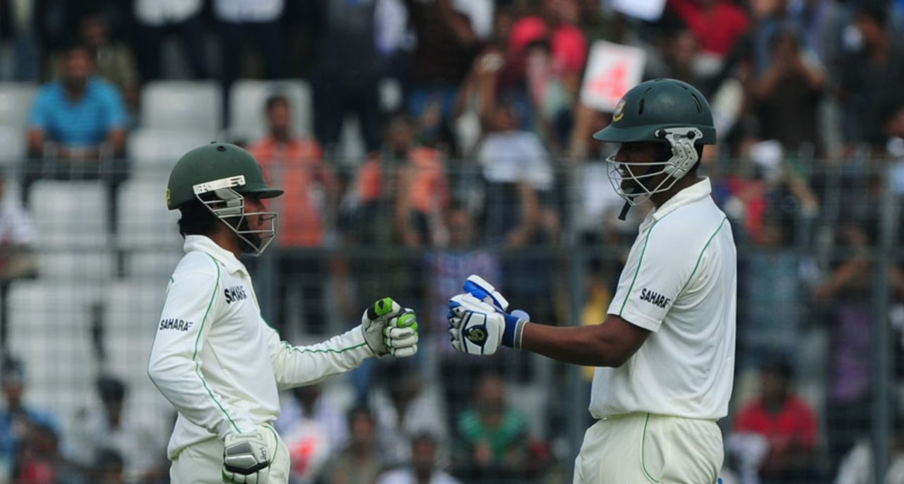 Mominul Haque and Tamim Iqbal put on 157 runs for the third wicket, Bangladesh v New Zealand, 2nd Test, 4th day, Mirpur, October 24, 2013