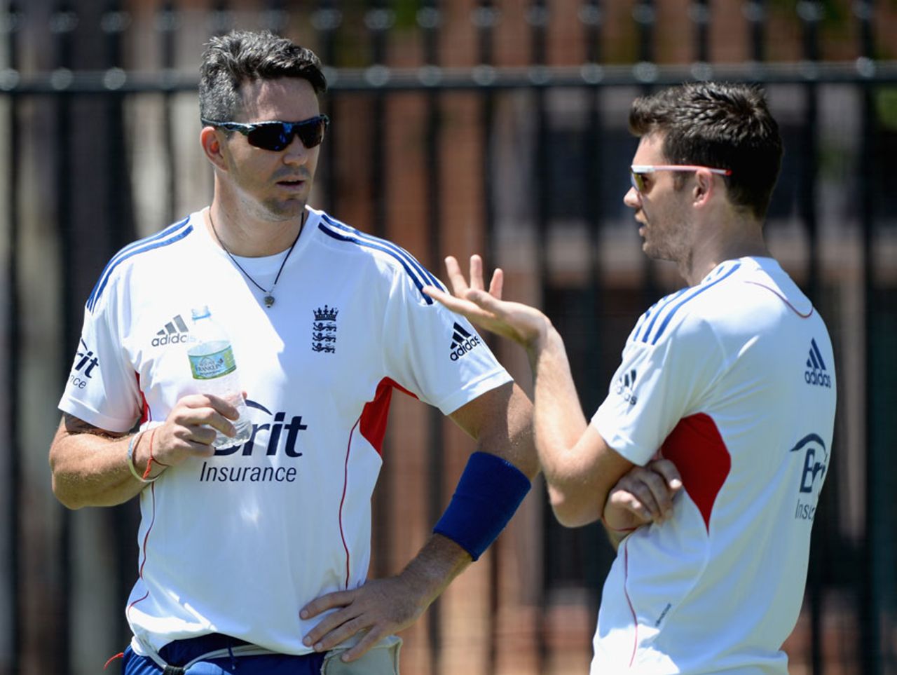 Kevin Pietersen and James Anderson chat during practice, Perth, October 28, 2013