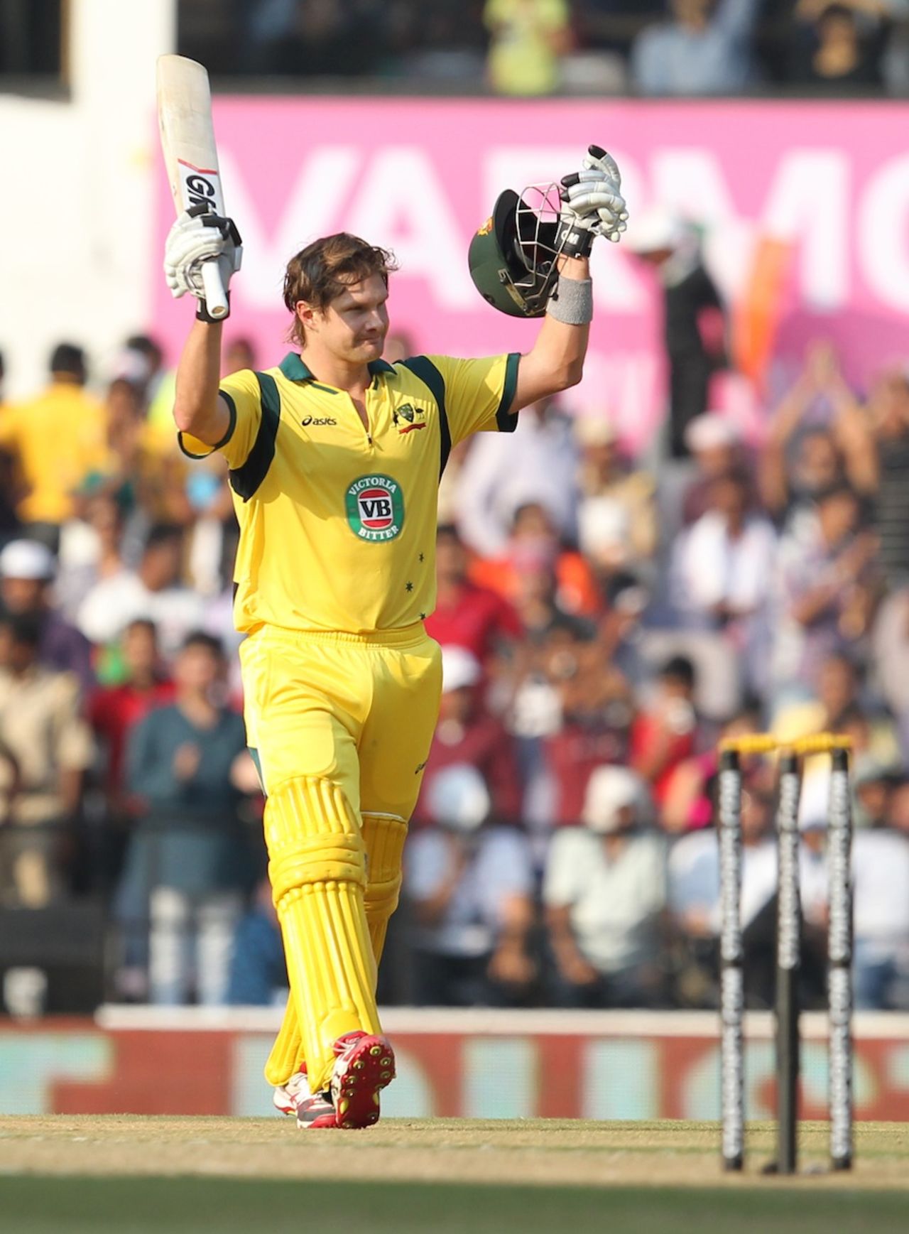 Shane Watson brought up his ninth ODI hundred, India v Australia, 6th ODI, Nagpur, October 30, 2013