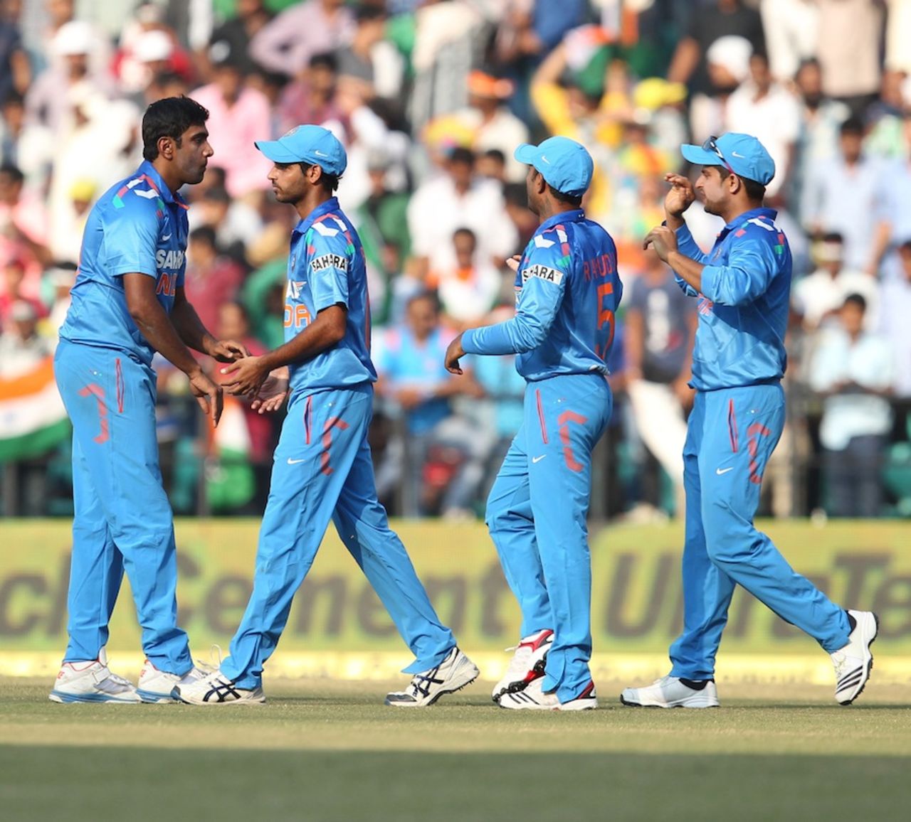 R Ashwin got rid of Glenn Maxwell early, India v Australia, 6th ODI, Nagpur, October 30, 2013