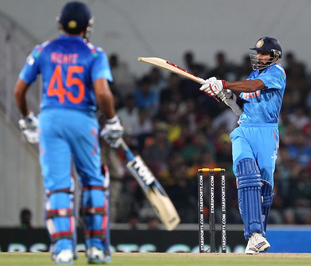 Shikhar Dhawan pulls aggressively, India v Australia, 6th ODI, Nagpur, October 30, 2013