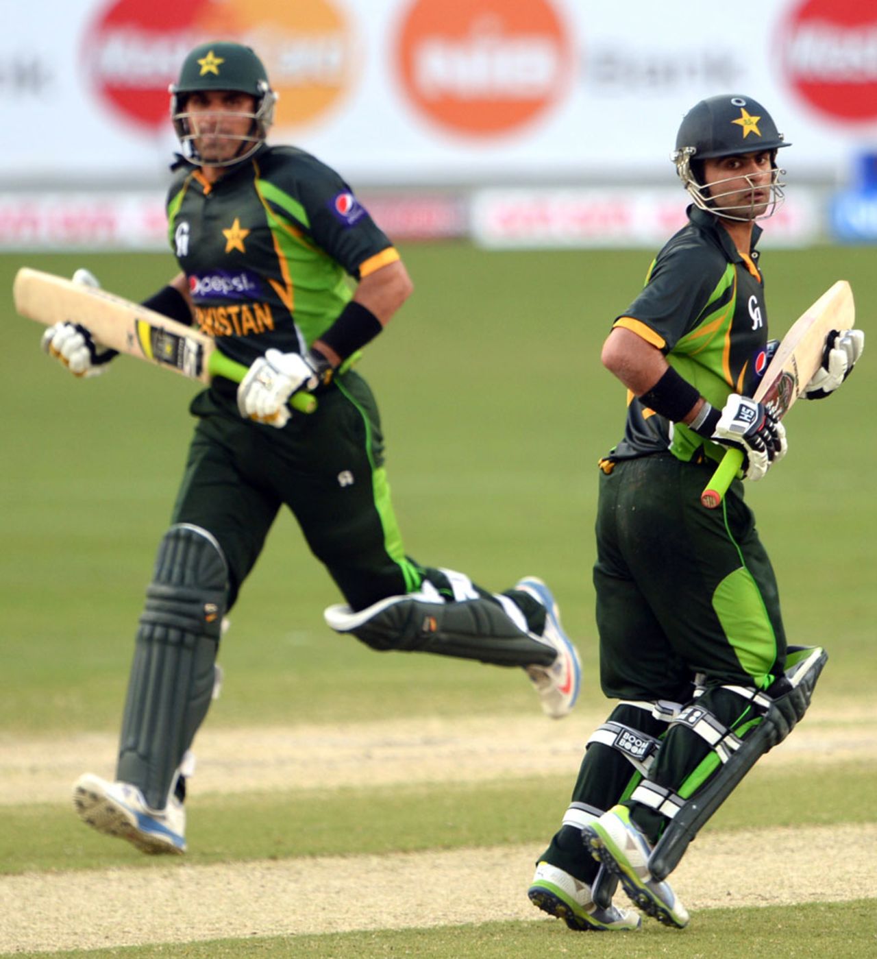 Misbah-ul-Haq and Ahmed Shehzad shared a third-wicket stand of 60, Pakistan v South Africa, 2nd ODI, Dubai, November 1, 2013