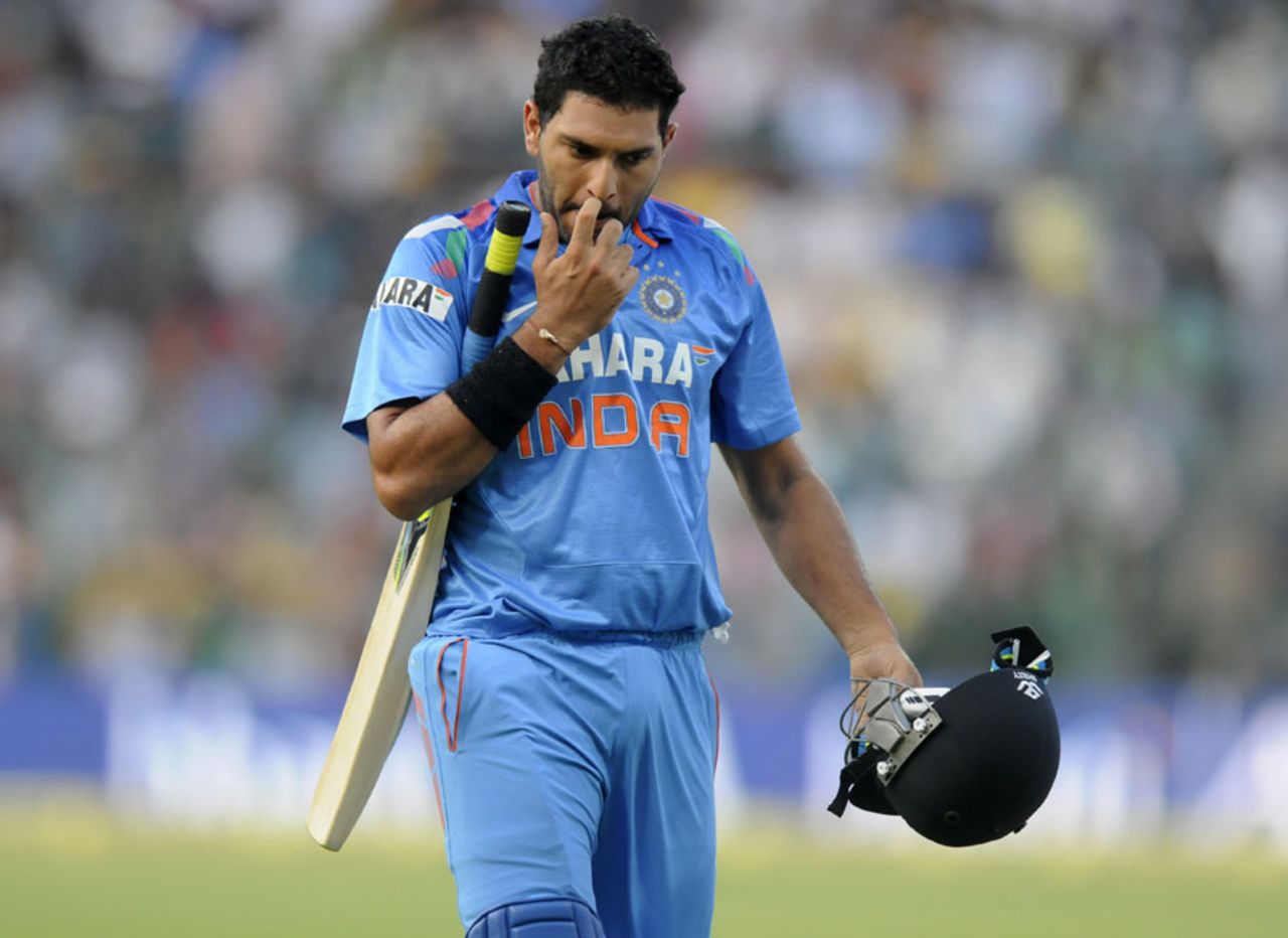 Yuvraj Singh again failed to get going, India v Australia, 7th ODI, Bangalore, November 2, 2013