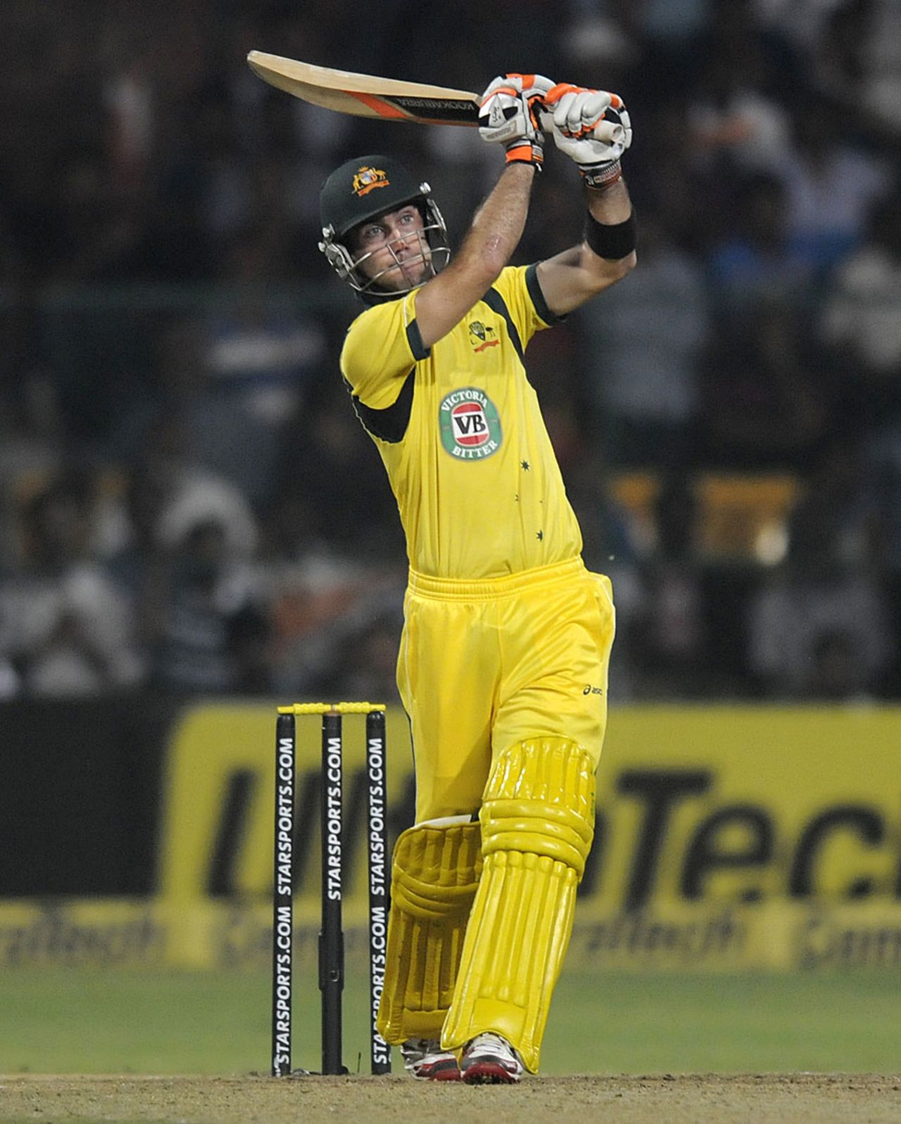 Glenn Maxwell goes over the top during his 60 off 22 balls, India v Australia, 7th ODI, Bangalore, November 2, 2013