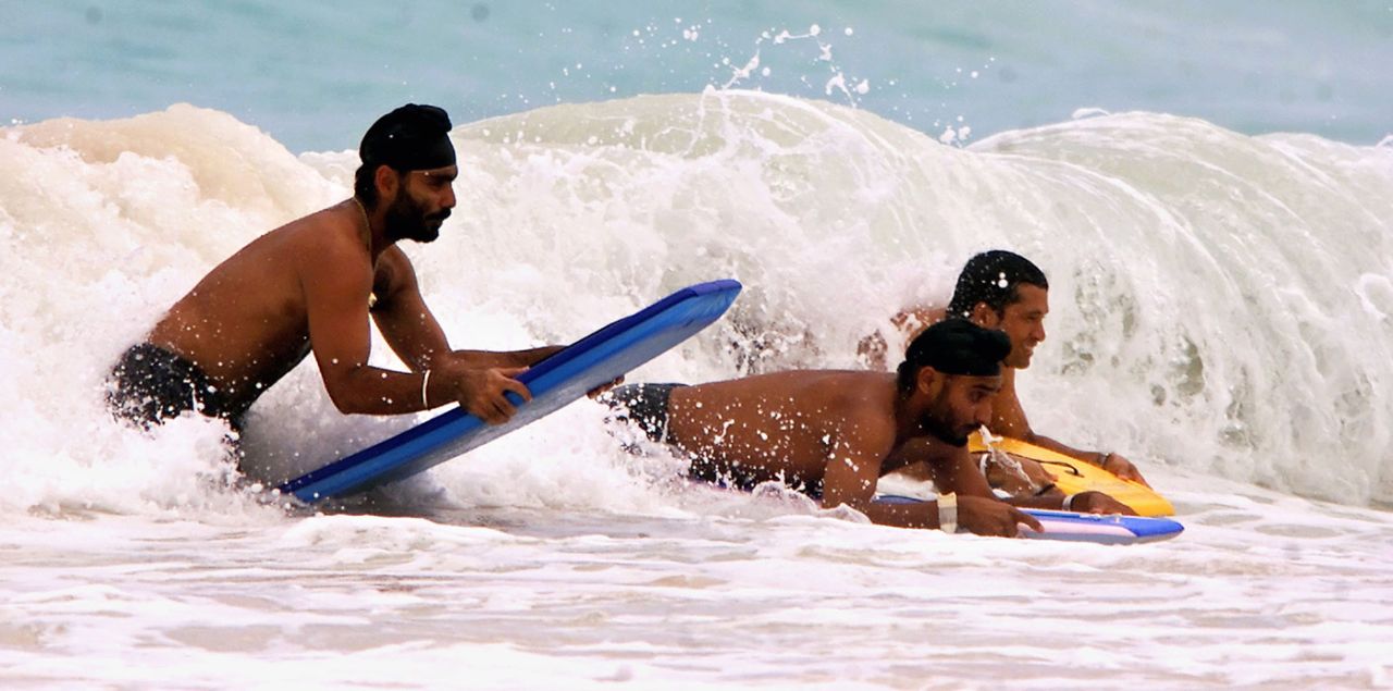 Sarandeep Singh, Harbhajan Singh and Sachin Tendulkar indulge in some water sports, Barbados, April 30, 2002