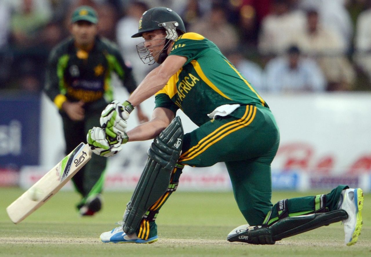 AB de Villiers whips one on the leg side, Pakistan v South Africa, 4th ODI, Abu Dhabi, November 8, 2013