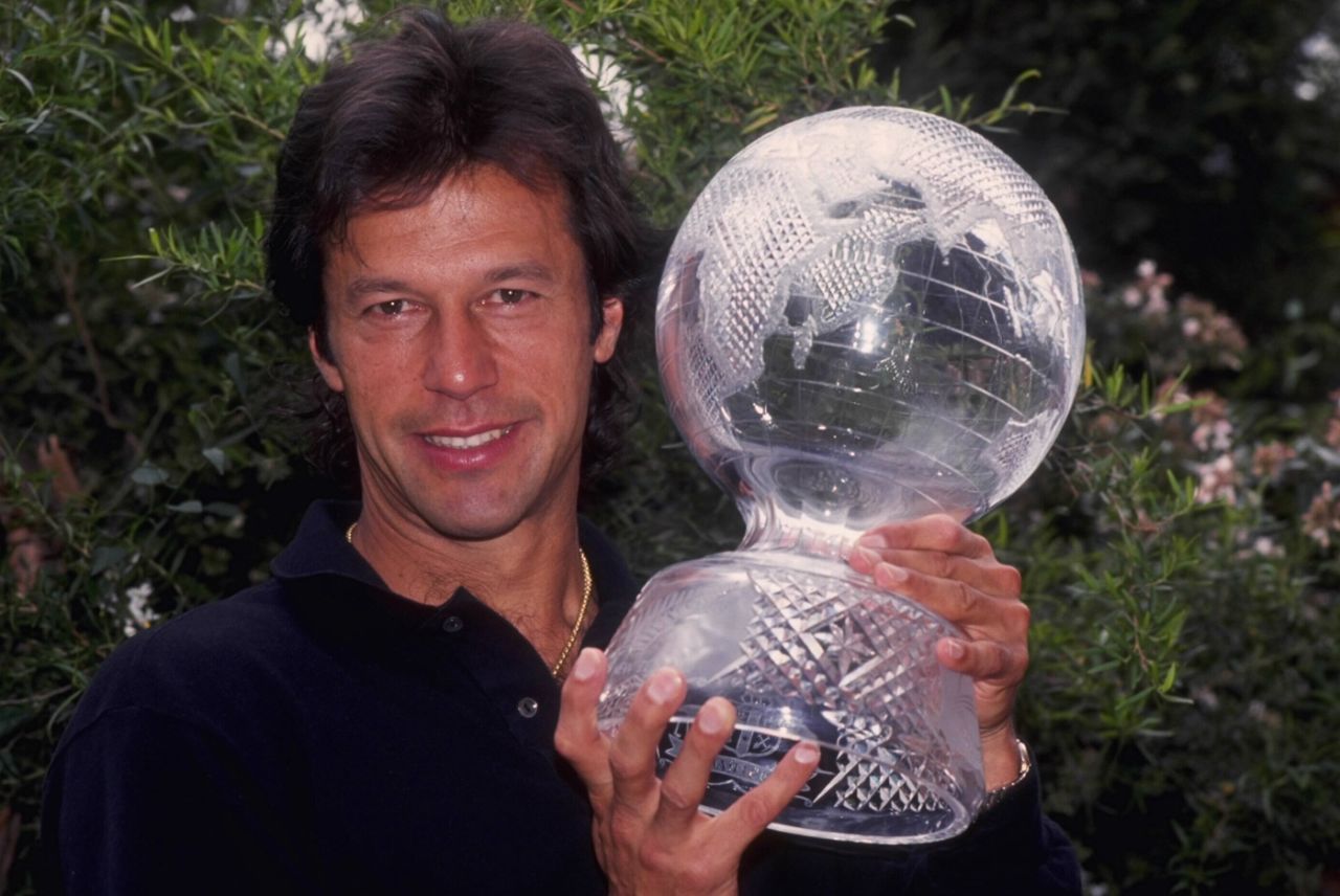 Imran Khan with the World Cup trophy, Melbourne, March 26 1992