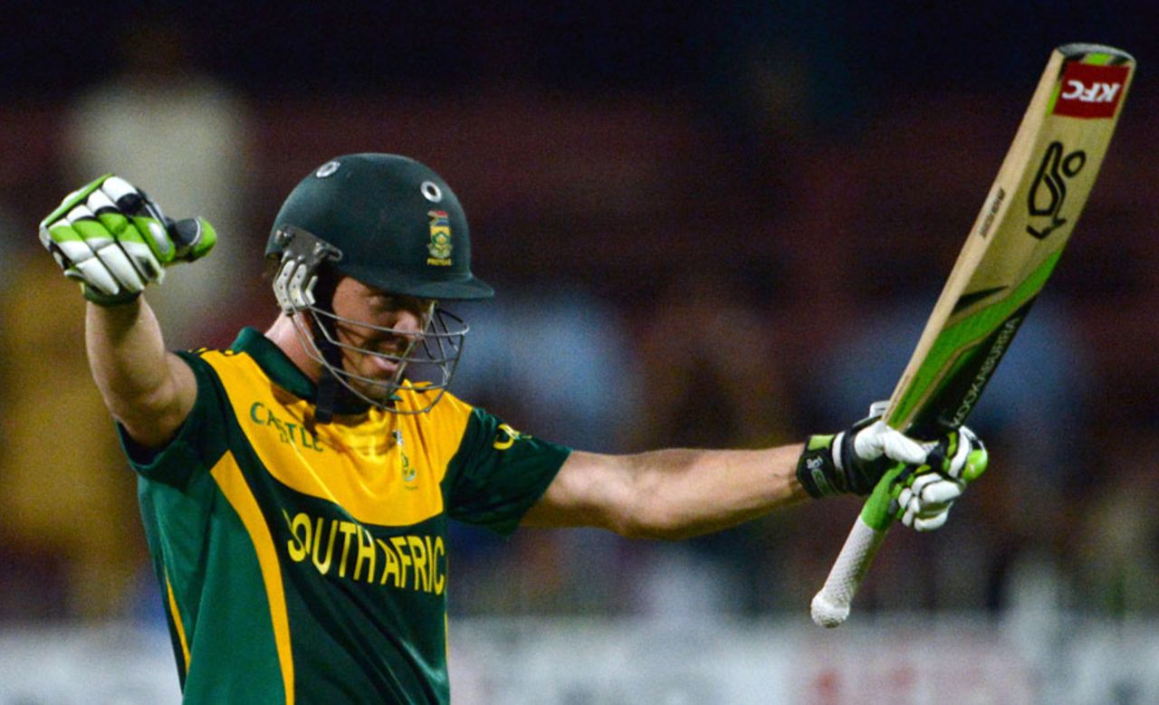 AB de Villiers celebrates his 15th ODI ton, Pakistan v South Africa, 5th ODI, Sharjah, November 11, 2013
