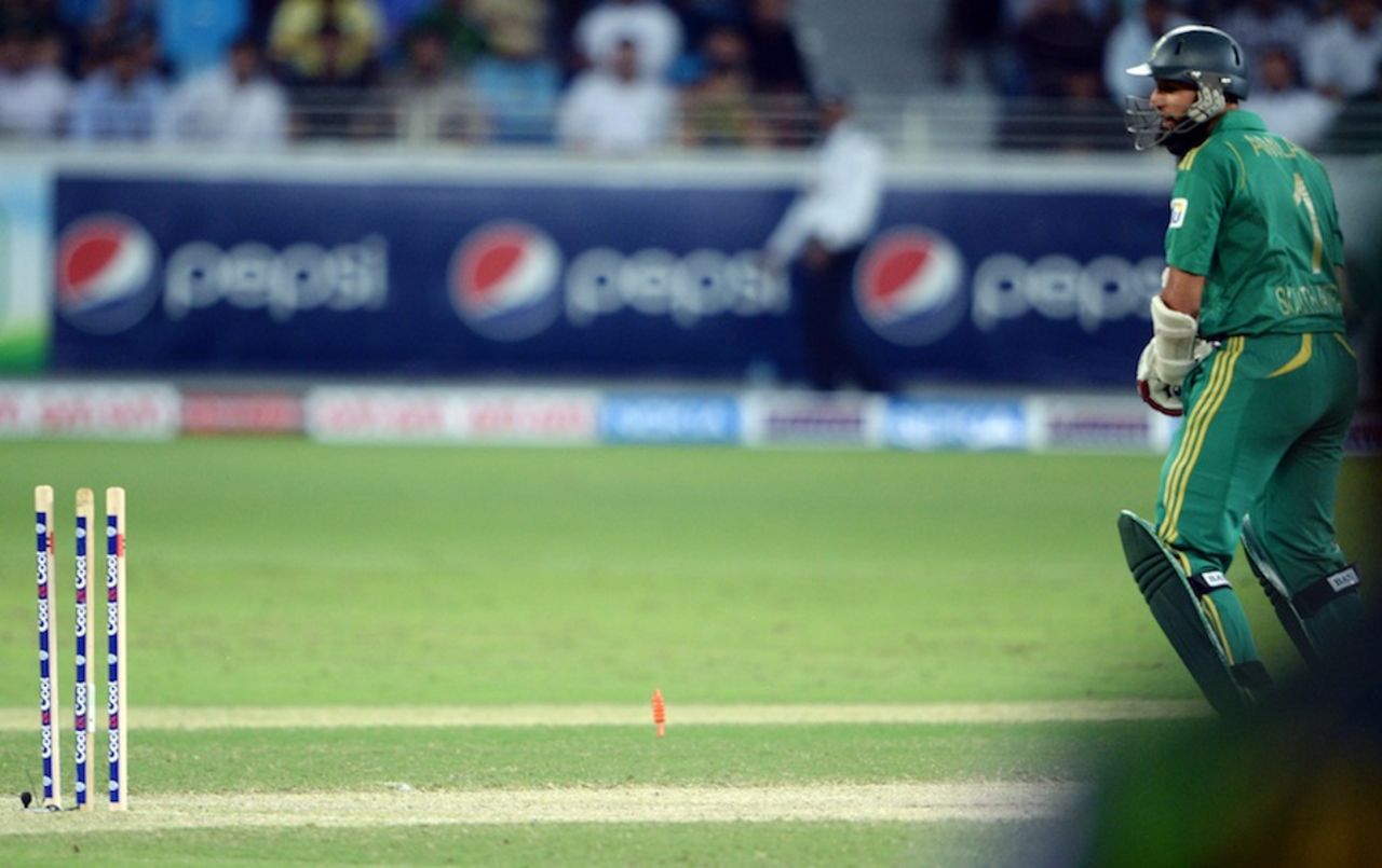 Hashim Amla was bowled down the leg side, Pakistan v South Africa, 1st T20I, Dubai, November 13, 2013