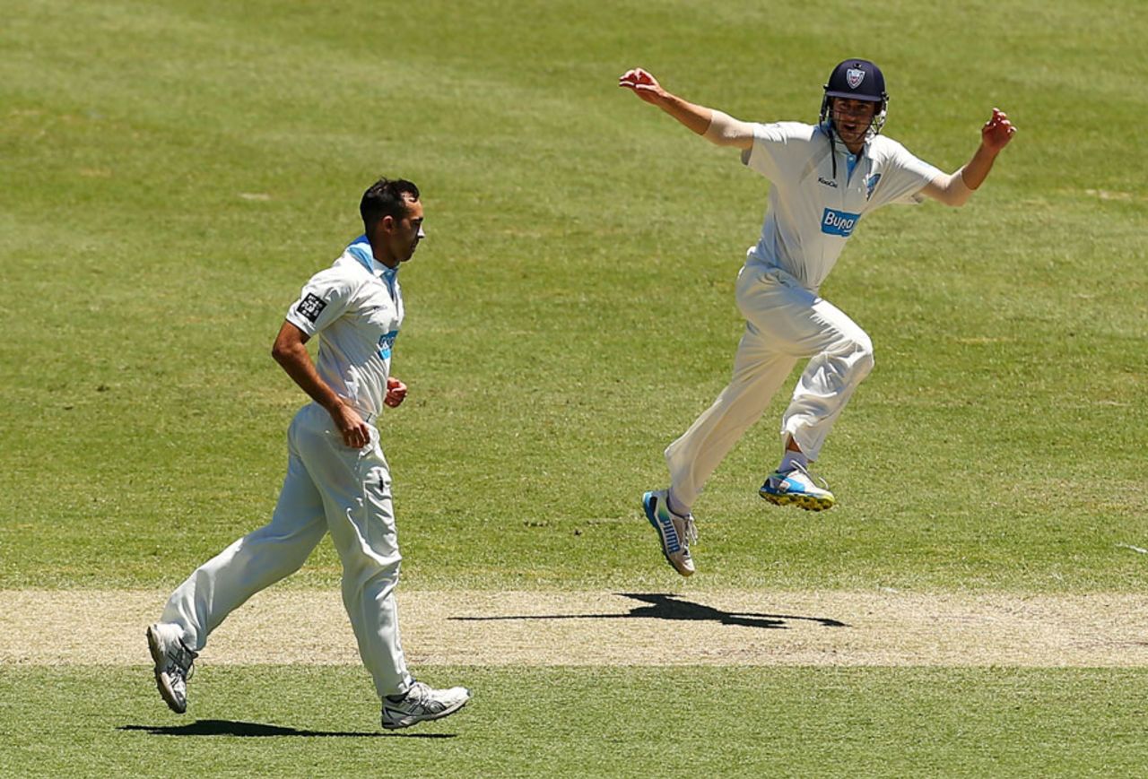 Josh Lalor took two wickets in 19 overs, Cricket Australia Invitational XI v England, Sydney, 2nd day, November 14, 2013